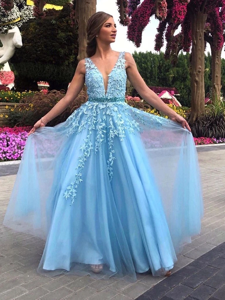 Pin on Blue evening gowns
